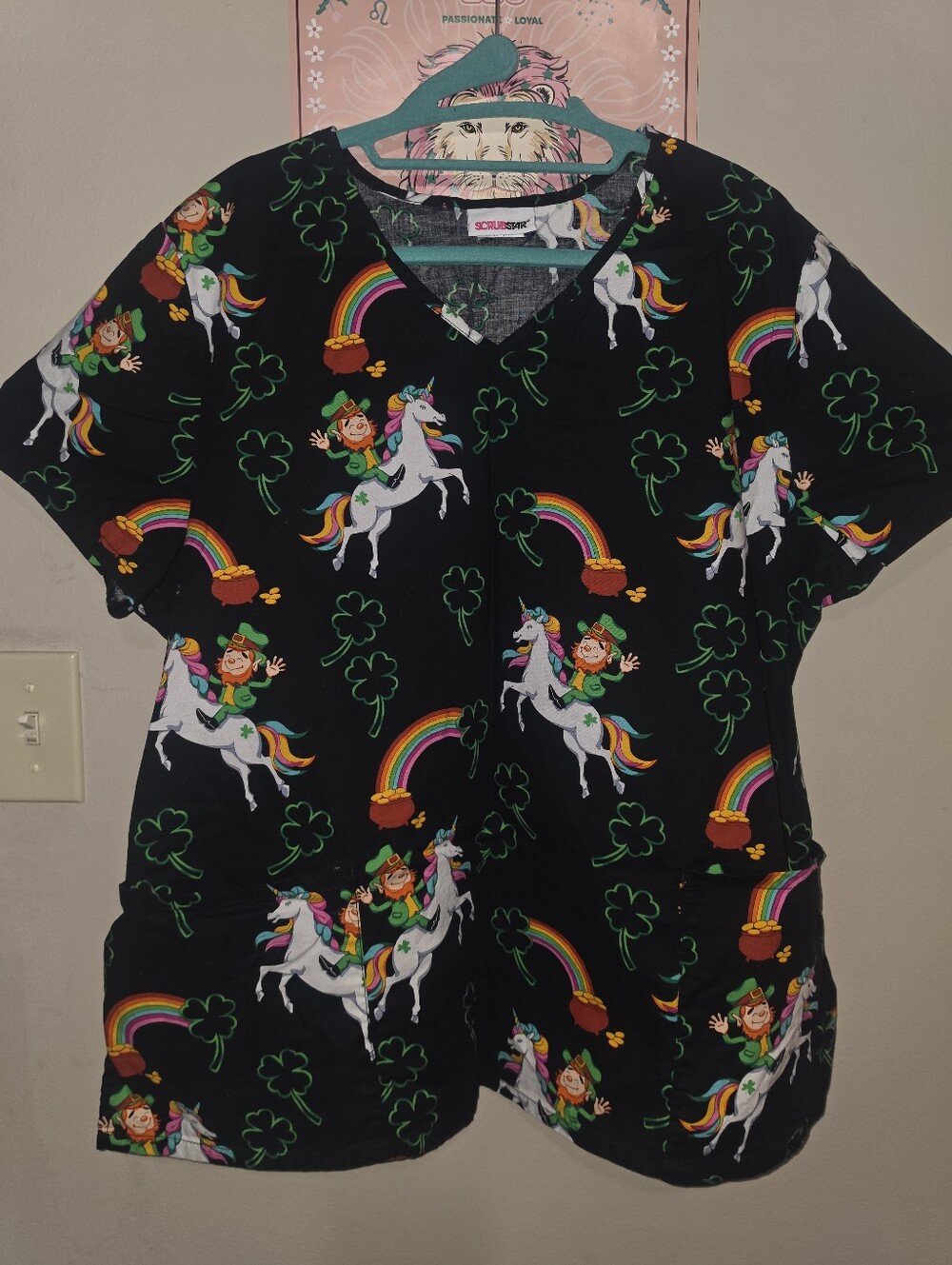 Scrubstar Unicorn & Leprechaun Print Top 2x